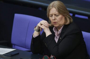 JU kritisiert Arbeitsministerin im Reformstreit