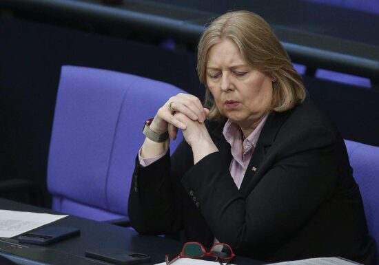 JU kritisiert Arbeitsministerin im Reformstreit