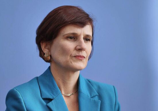 Kipping fordert Pflegevollversicherung statt Kürzungen