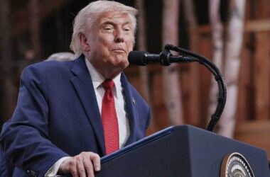 Trump will geplanten "Triumphbogen" zum Militärkomplex machen