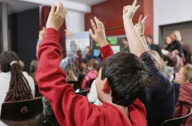Prien fordert stärkere Priorisierung der Bildung