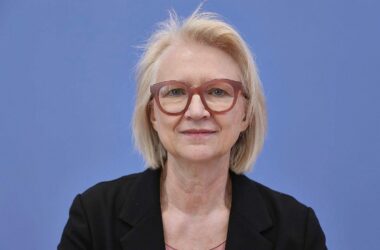 Schnitzer lobt Festhalten von Merz an Reformkurs