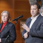 SPD-Abgeordneter Töns fordert Trennung von Partei- und Ministeramt
