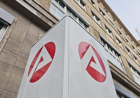 Arbeitgeber fordern mehr Einsatz der Arbeitsagentur