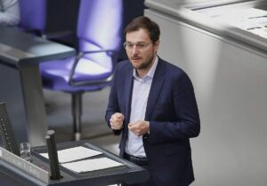 Politiker fordern Sicherheitscheks für Forschungseinrichtungen