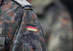 Wehrbeauftragter beklagt zunehmenden Sexismus in der Bundeswehr