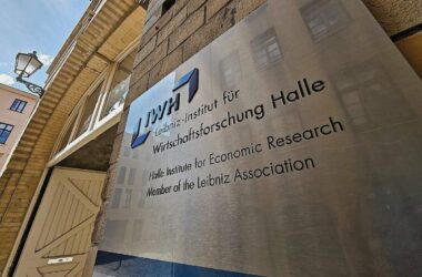 IWH: Firmenpleiten gehen im August zurück - weiter hohes Niveau
