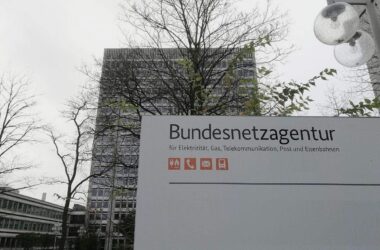Bundesnetzagentur macht Vorschlag für Glasfaser-Entgelte