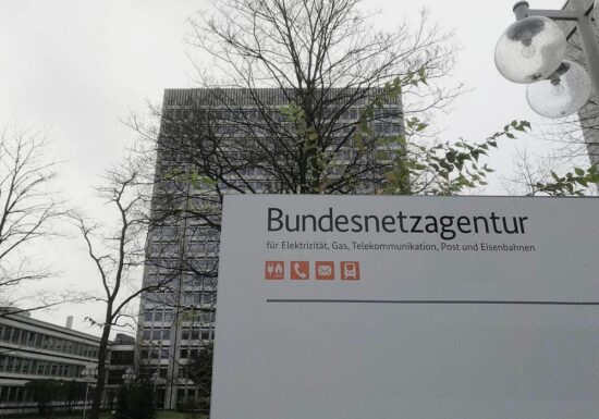 Bundesnetzagentur macht Vorschlag für Glasfaser-Entgelte