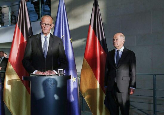 Umfrage: Mehrheit sieht Merz als schlechteren Kanzler als Scholz