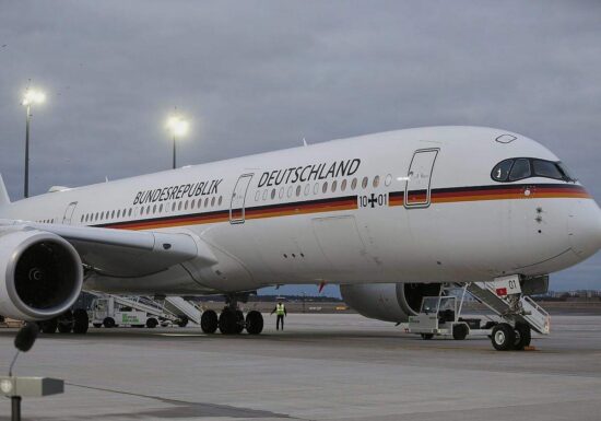 Panne am Regierungsflieger - Klingbeil verpasst Kabinettssitzung
