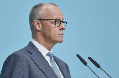 Linke fordert klare Worte von Merz an Emirate-Präsident