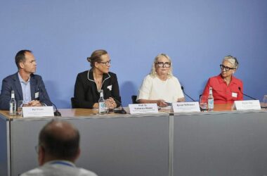 Günther lobt Verein "Wirtschaft für ein weltoffenes Deutschland"