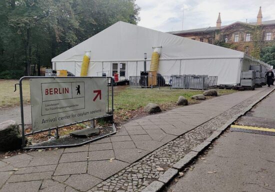 Zahl der Flüchtlinge in Deutschland sinkt leicht