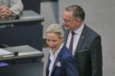 Forsa: AfD bleibt deutlich vor Union
