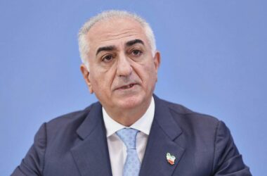 Pahlavi nimmt Freiheitspreis für iranisches Volk entgegen