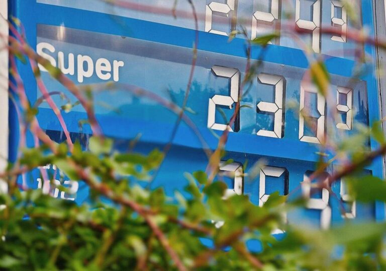 Benzinpreis sinkt leicht - Diesel stabil