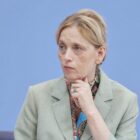 Prien kritisiert naiven Umgang mit digitalen Medien