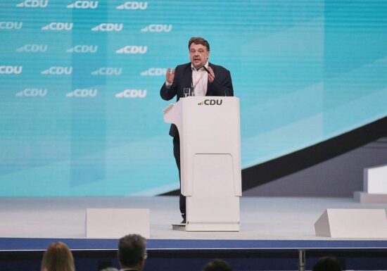 CDA-Chef warnt vor Vertrauensverlust bei Arbeitnehmern