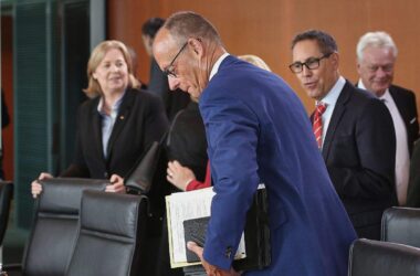 Bundesregierung fühlt sich nach Wahlen weiter handlungsfähig