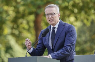 Wildberger fordert globale KI-Behörde nach Vorbild der Atomaufsicht