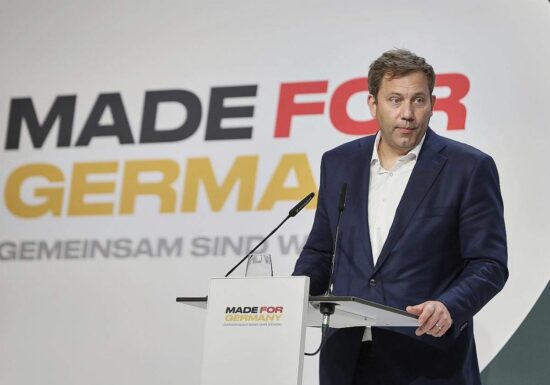 Klingbeil sieht Chancen bei industrieller KI