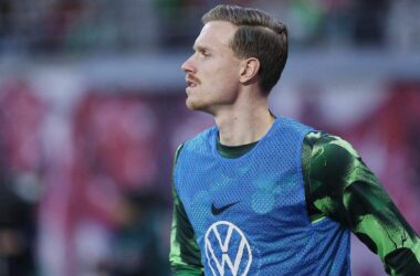 2. Bundesliga: Wolfsburg siegreich - Fürth und Magdeburg remis