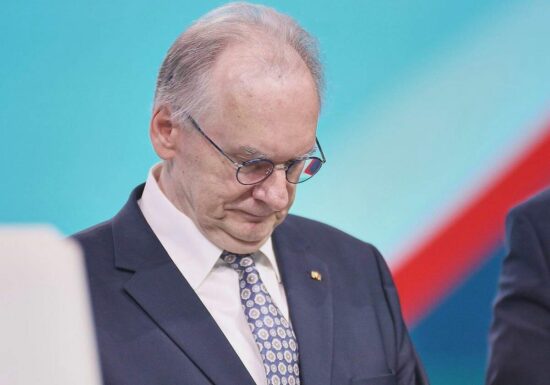 Haseloff: "Im Grunde ist da ein Suizid politischer Art am Laufen"