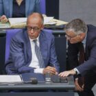 Regierungssprecher kritisiert Umfrageinstitute
