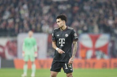 1. Bundesliga: Schalke und Bayern trennen sich unentschieden