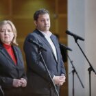 SPD-Spitze lädt frühere Parteivorsitzende zu Beratungen ein
