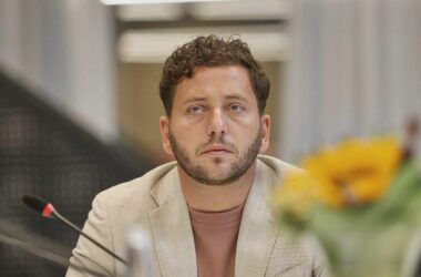 Grünen-Chef wirft Merz "Wahlkampf ohne Wähler" vor