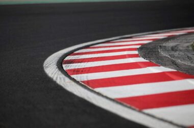 Antonelli gewinnt F1-Rennen in Italien nach Aufholjagd