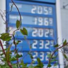 Grüne lehnen neuen Tankrabatt ab - Stromsteuer soll sinken