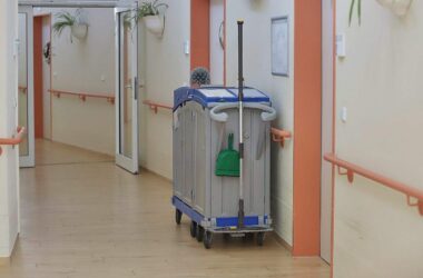 Kabinett berät nach Streit nun doch über Pflegereform
