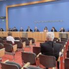 Bundesregierung fordert von Bevölkerung "Vertrauen"