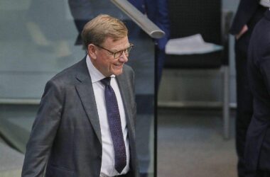 Wadephul hofft auf "neues Kapitel" in Beziehungen zu Ungarn