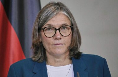 Vizechefin des VW-Aufsichtsrats zweifelt an Sparzielen