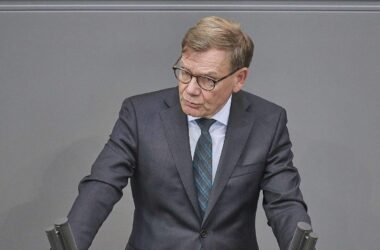 Rüstungsindustrie unterstützt Wadephul bei Ukraine-Forderung