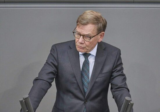 Rüstungsindustrie unterstützt Wadephul bei Ukraine-Forderung