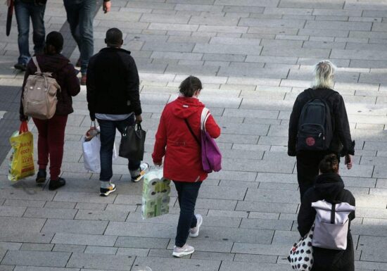 Verbraucherstimmung verzeichnet deutlichen Dämpfer