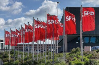 SPD-Parteiführung will Konvent im Dezember ausrichten