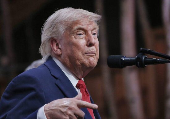 Trump: USA greifen iranische Ziele bei Straße von Hormus an