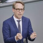 Henrichmann verteidigt Ausgrenzungen im Geheimdienst-Gremium