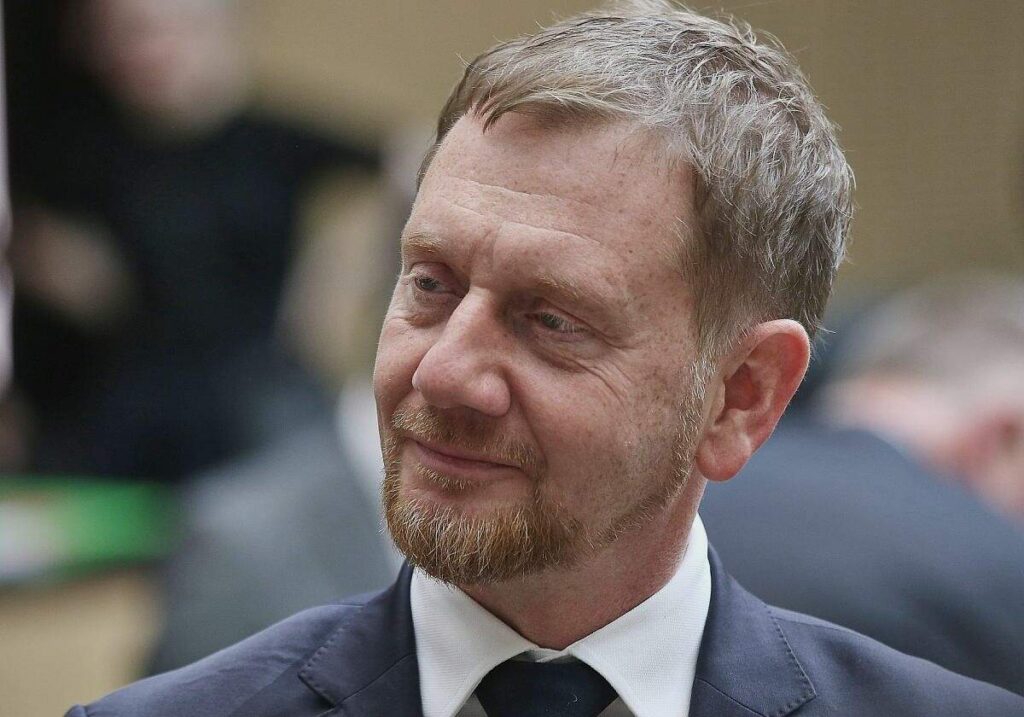 Kretschmer fordert Finanzausgleich für Kommunen bei Pflegereform