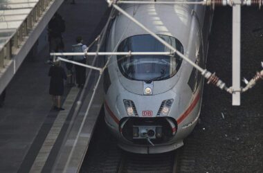 Pro Bahn fordert Kameras in Fernzug-Einstiegen