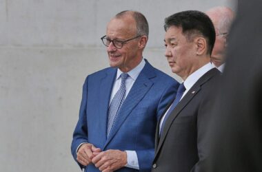 Mongolischer Präsident im Kanzleramt empfangen