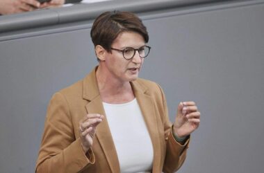 Grüne nennen Merz-Spekulation zu "False-Flag" eine "Frechheit"