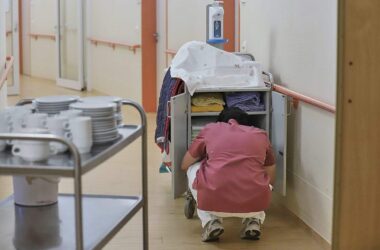 Linnemann: Pflegestrukturkommission "auf den letzten Metern"
