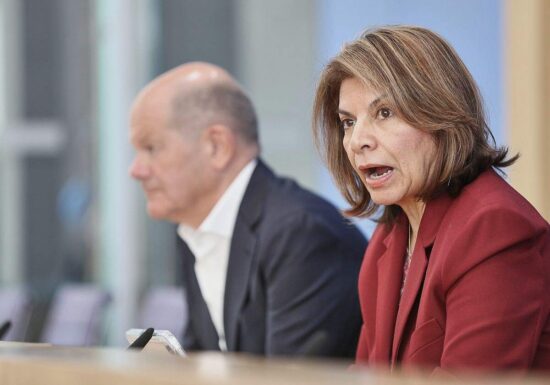 Nord-Süd-Kommission: Gröhe will faire Entwicklungschancen für alle